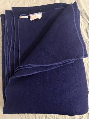 Vintage North Star 100% Wool Oversized Throw Blanket Navy Blue 56”x74”
